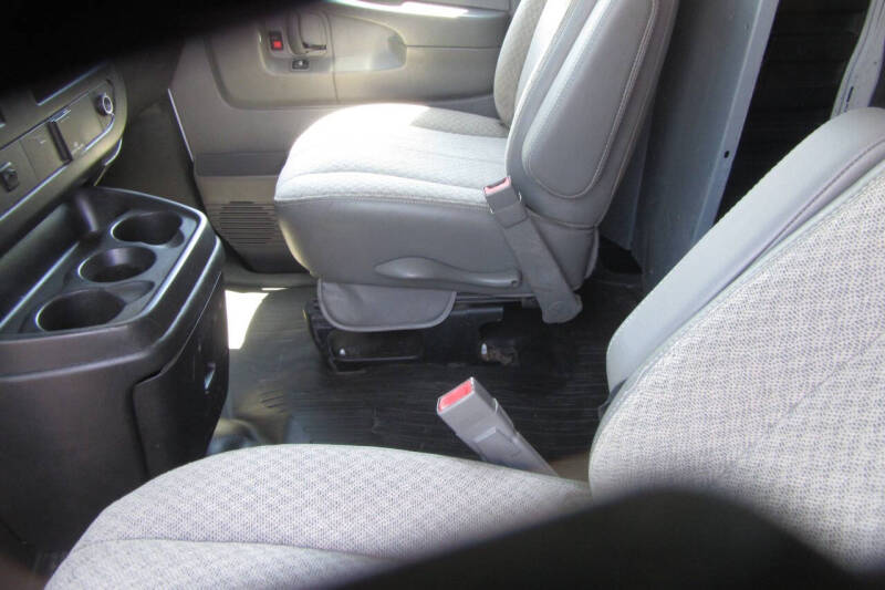 2015 GMC Savana 3500