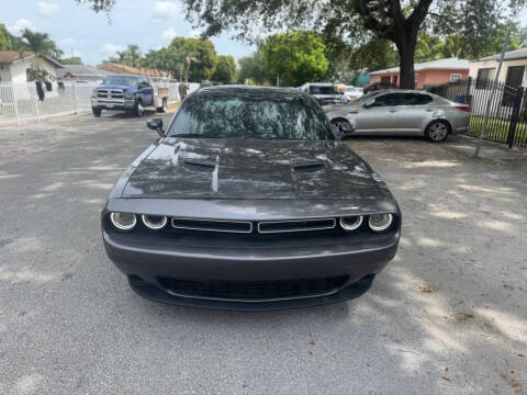 2016 Dodge Challenger SXT