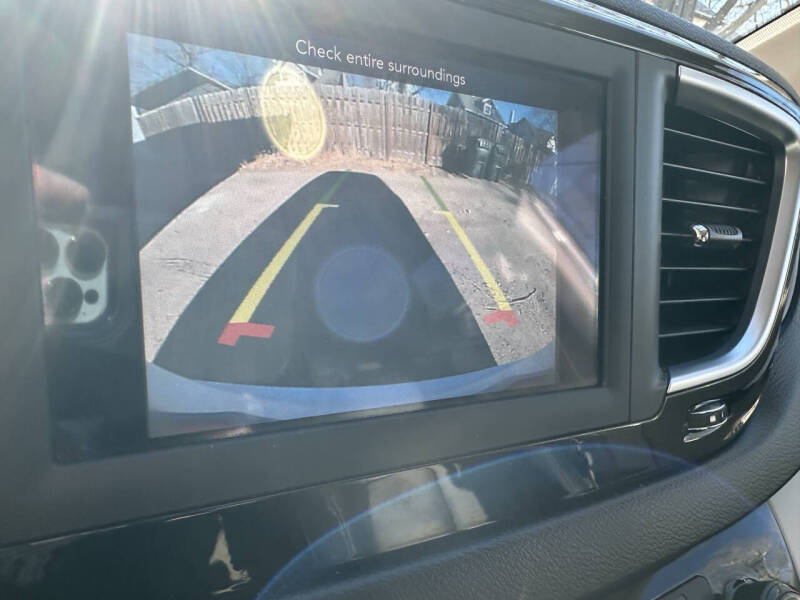 2021 Chrysler Voyager LXi