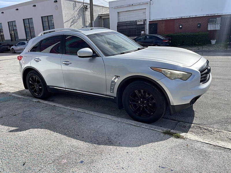 2012 Infiniti FX35