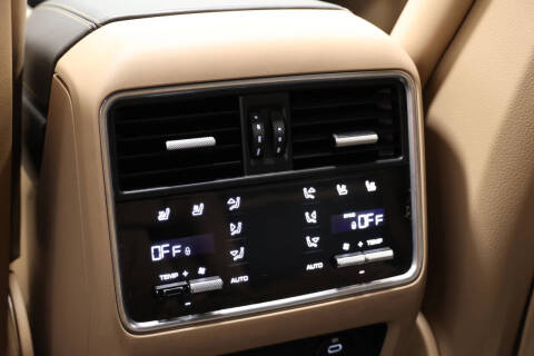 2021 Porsche Cayenne Turbo S E-Hybrid
