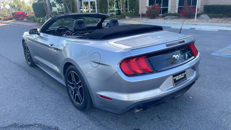 2020 Ford Mustang