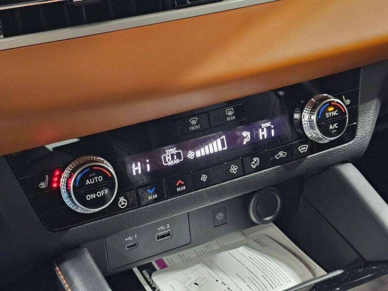 2025 Mitsubishi Outlander PHEV