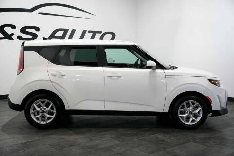 2023 Kia Soul LX