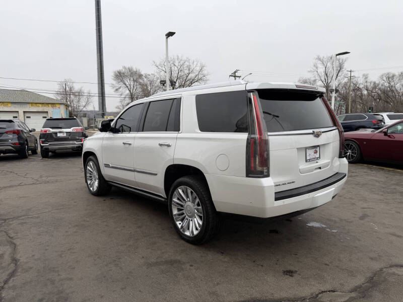 2017 Cadillac Escalade Platinum