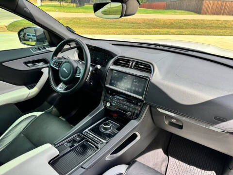 2020 Jaguar F-PACE S