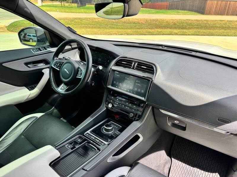2020 Jaguar F-PACE S