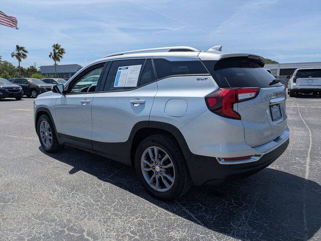 2022 GMC Terrain SLT