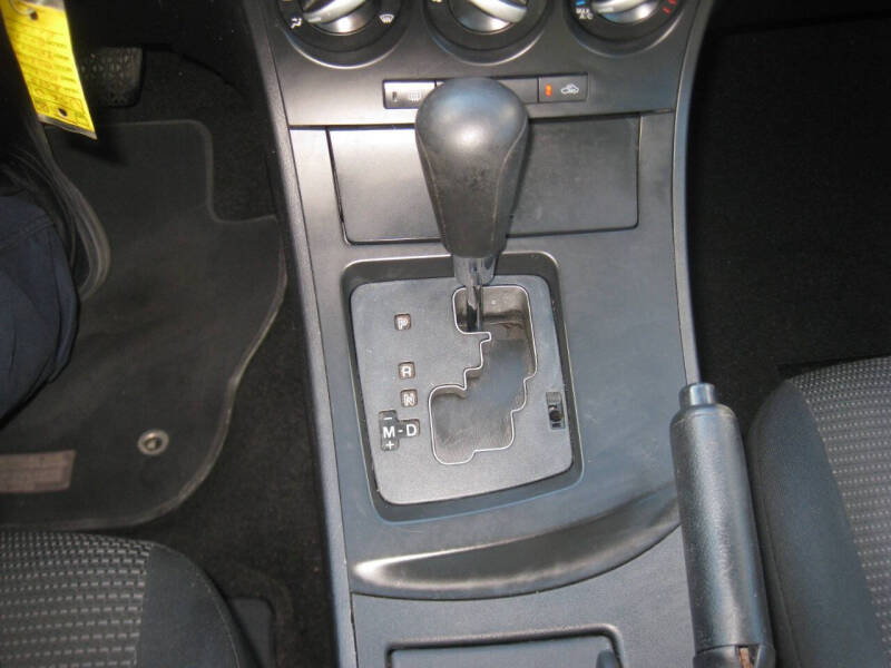 2013 Mazda MAZDA3 i SV