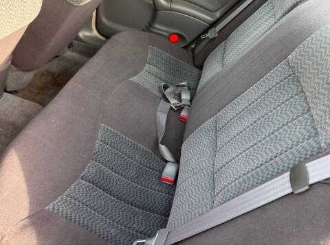 2004 Pontiac Grand Am SE1