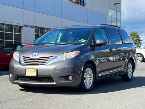 2013 Toyota Sienna for sale at Loudoun Used Cars - LOUDOUN MOTOR CARS in Chantilly VA