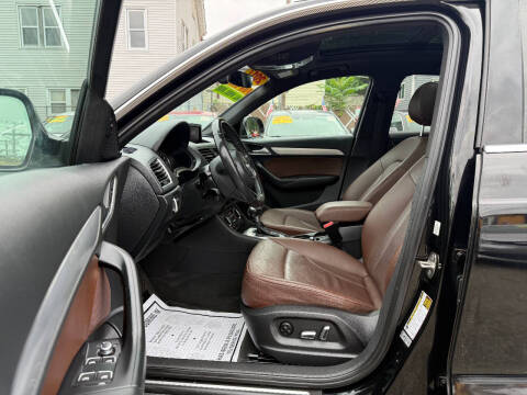 2017 Audi Q3 2.0T Prestige