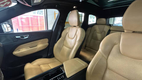 2021 Volvo XC60 Recharge T8 Inscription