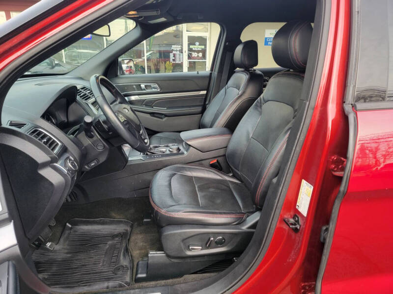 2017 Ford Explorer Sport