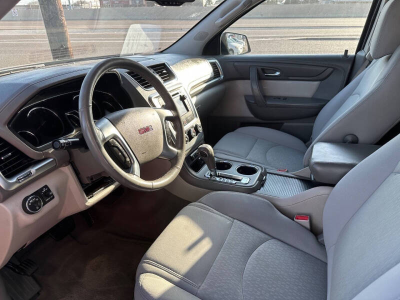 2015 GMC Acadia SLE-2