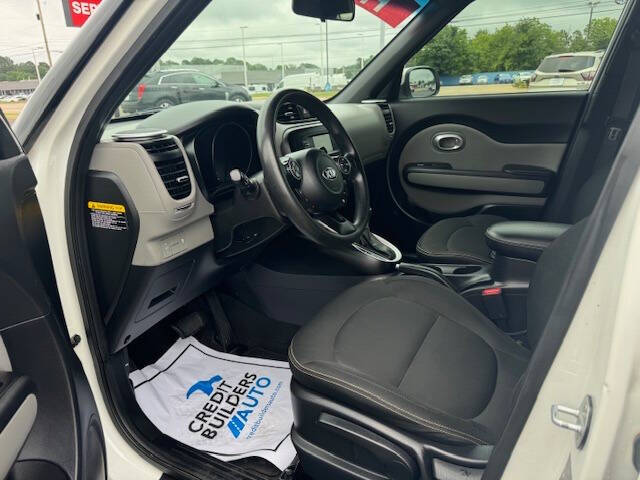 2016 Kia Soul +