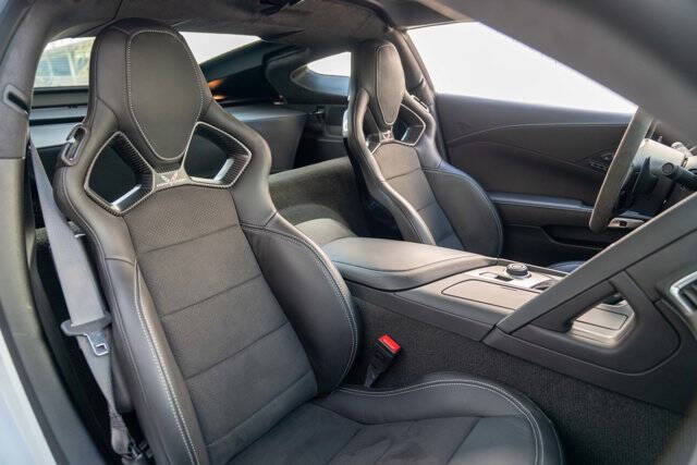 2015 Chevrolet Corvette 33