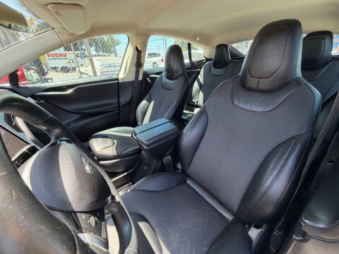 2015 Tesla Model S 85