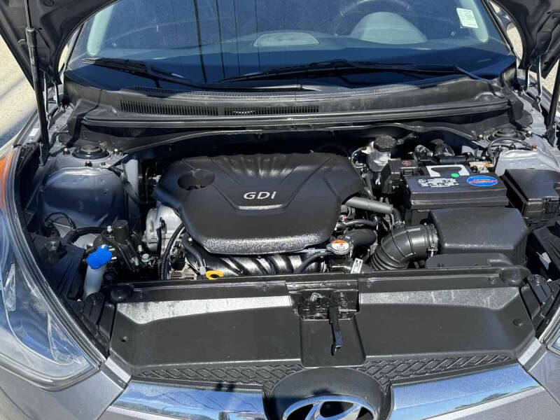 2017 Hyundai Veloster