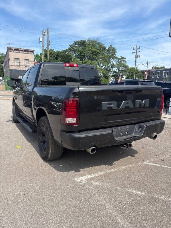 2018 RAM 1500 Night