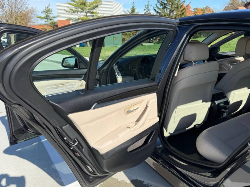 2012 BMW 5 Series 535i