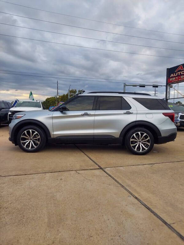 2022 Ford Explorer ST-Line