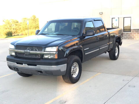 2004 Chevrolet Silverado 2500HD for sale at JB Motors in Kansas City MO