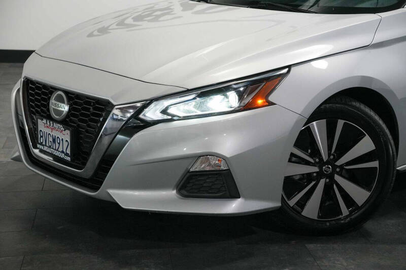2021 Nissan Altima 2.5 SV