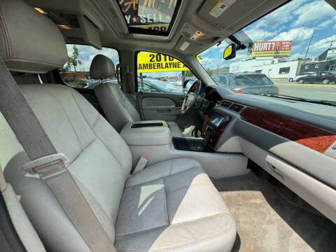 2013 Chevrolet Suburban LT