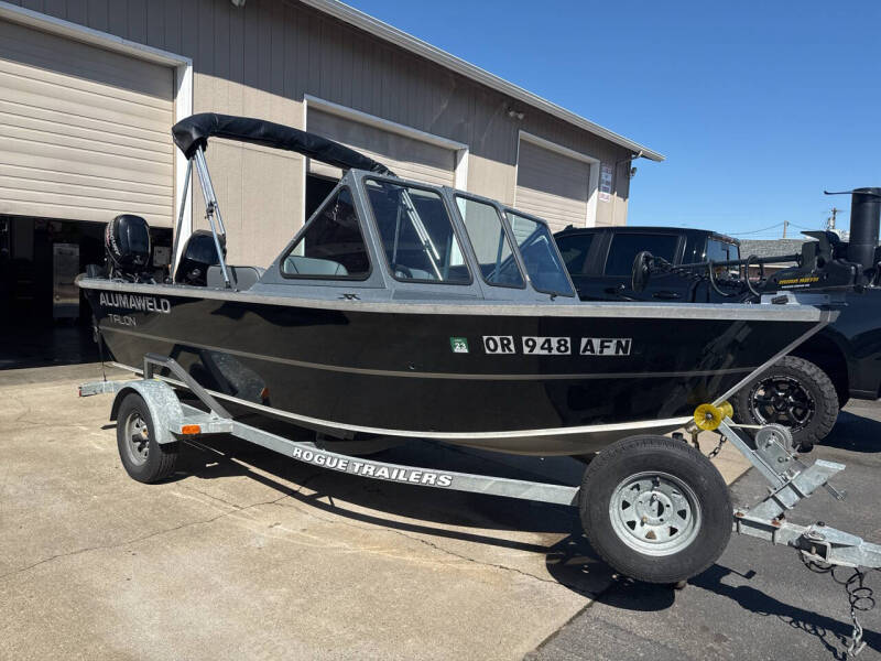 2015 Alumaweld Talon