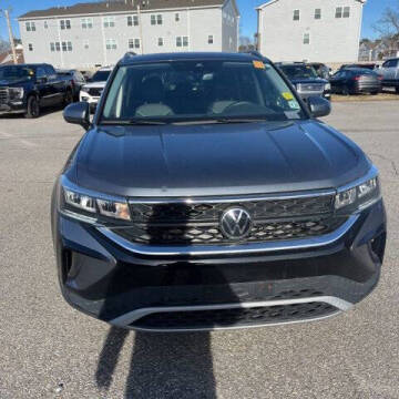 2024 Volkswagen Taos SE 4Motion