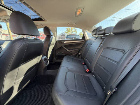 2016 Volkswagen Passat 1.8T SE