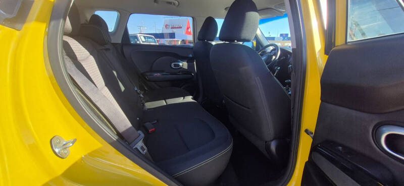 2015 Kia Soul +