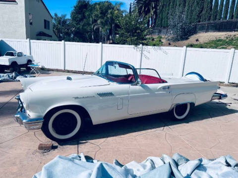 1957 Ford Thunderbird