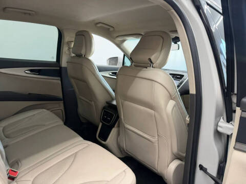 2020 Lincoln Nautilus Standard