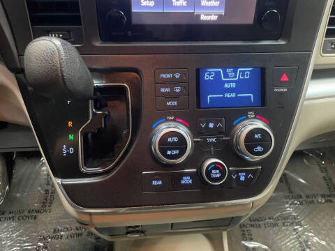 2015 Toyota Sienna