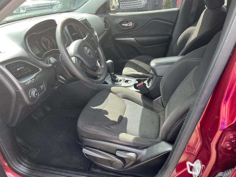 2019 Jeep Cherokee Latitude