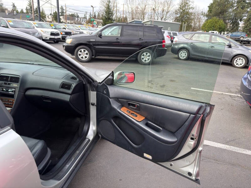 2000 Lexus ES 300