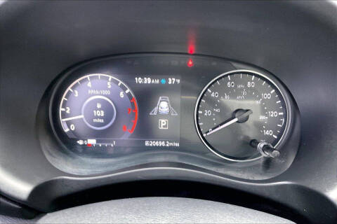 2021 Nissan Kicks SR