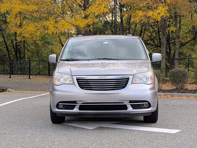 2013 Chrysler Town and Country Touring