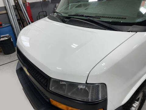 2021 Chevrolet Express 2500