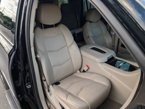 2017 Cadillac Escalade Premium Luxury