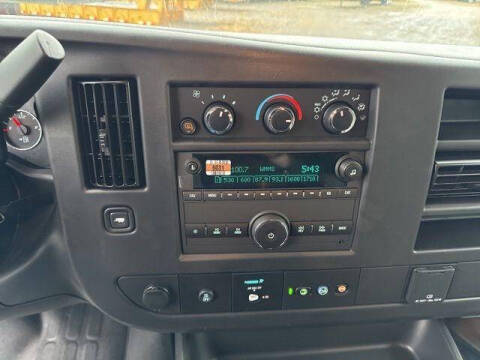 2025 GMC Savana 2500