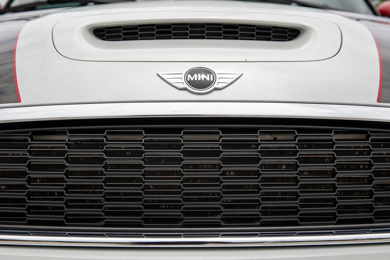 2012 MINI Cooper Hardtop 25