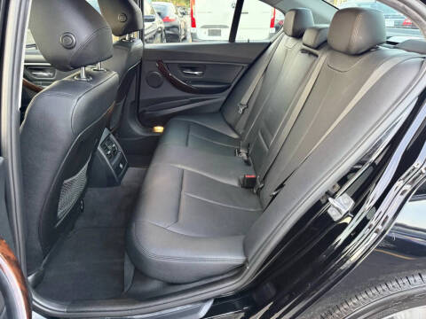 2015 BMW 3 Series 320i