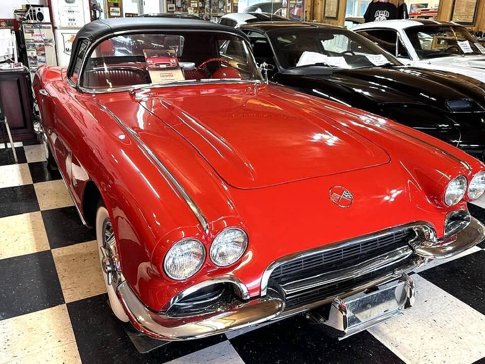 1962 Chevrolet Corvette 11