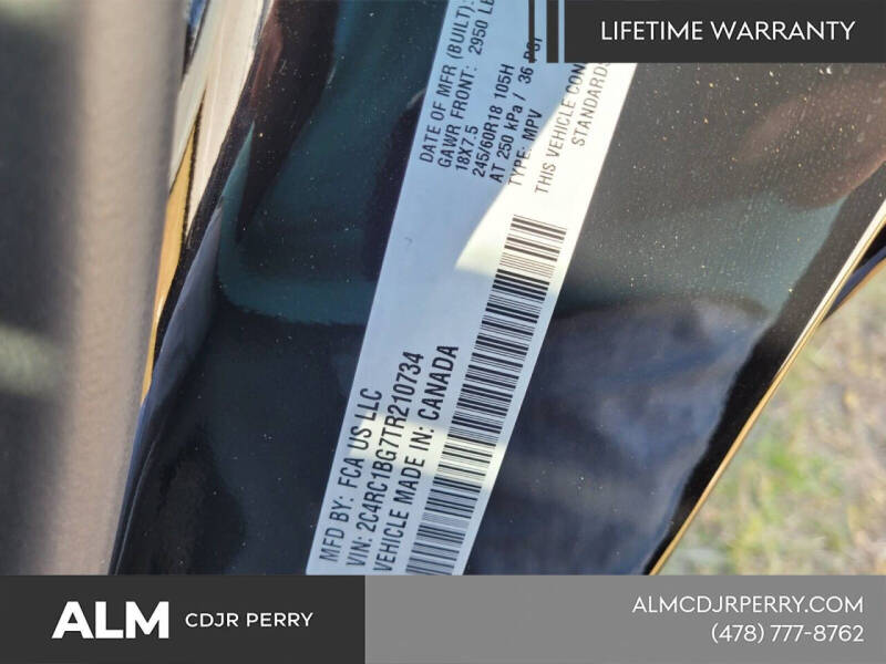 2026 Chrysler Pacifica Select