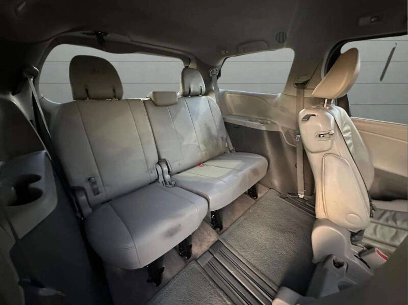 2012 Toyota Sienna Limited 7-Passenger