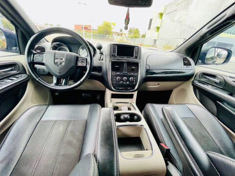 2020 Dodge Grand Caravan SXT