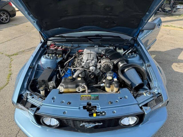 2005 Ford Mustang GT Premium